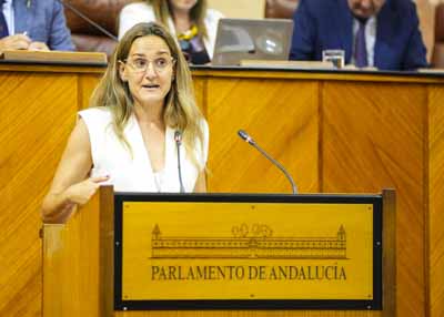 Montserrat Cervantes defiende el parecer del Grupo Parlamentario Vox en el debate del proyecto de ley 