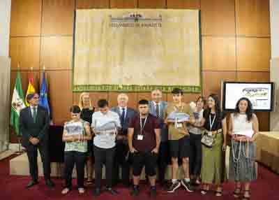    Premio en la categora de Educacin Permanente y Especial para "Andaluca, quiero hablarte de un sendero", elaborado por alumnado de Formacin Bsica Obligatoria del instituto Doctor Sacristn de Sevilla   