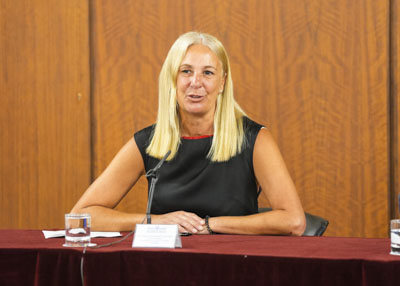  Amelia Martnez, viceconsejera de Economa, Hacienda y Fondos Europeos de la Junta de Andaluca, pronuncia unas palabras 