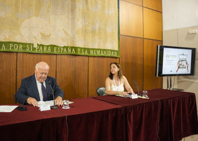 El presidente del Parlamento preside, junto a la presidenta de CEAFA, el acto de lectura del Pacto por el Recuerdo
