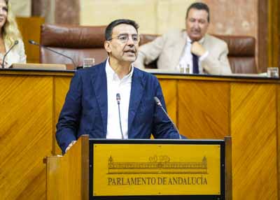 A propuesta del G.P. Socialista, Mario Jess Jimnez argumenta una interpelacin relativa a poltica general en materia de gestin de emergencias, incluidas las actuaciones del INFOCA 