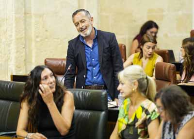 Rafael Alfonso Recio, portavoz adjunto del Grupo Socialista, pregunta a la consejera de Cultura sobre el desarrollo y aplicacin de la Ley de Memoria Histrica y Democrtica de Andaluca