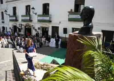 Ofrenda floral del Grupo Parlamentario Socialista  