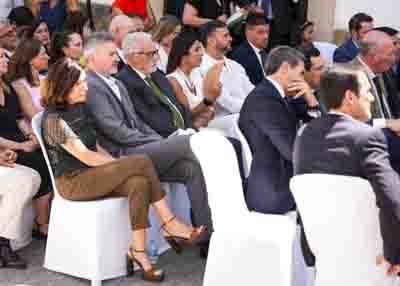 Autoridades durante el desarrollo del acto  