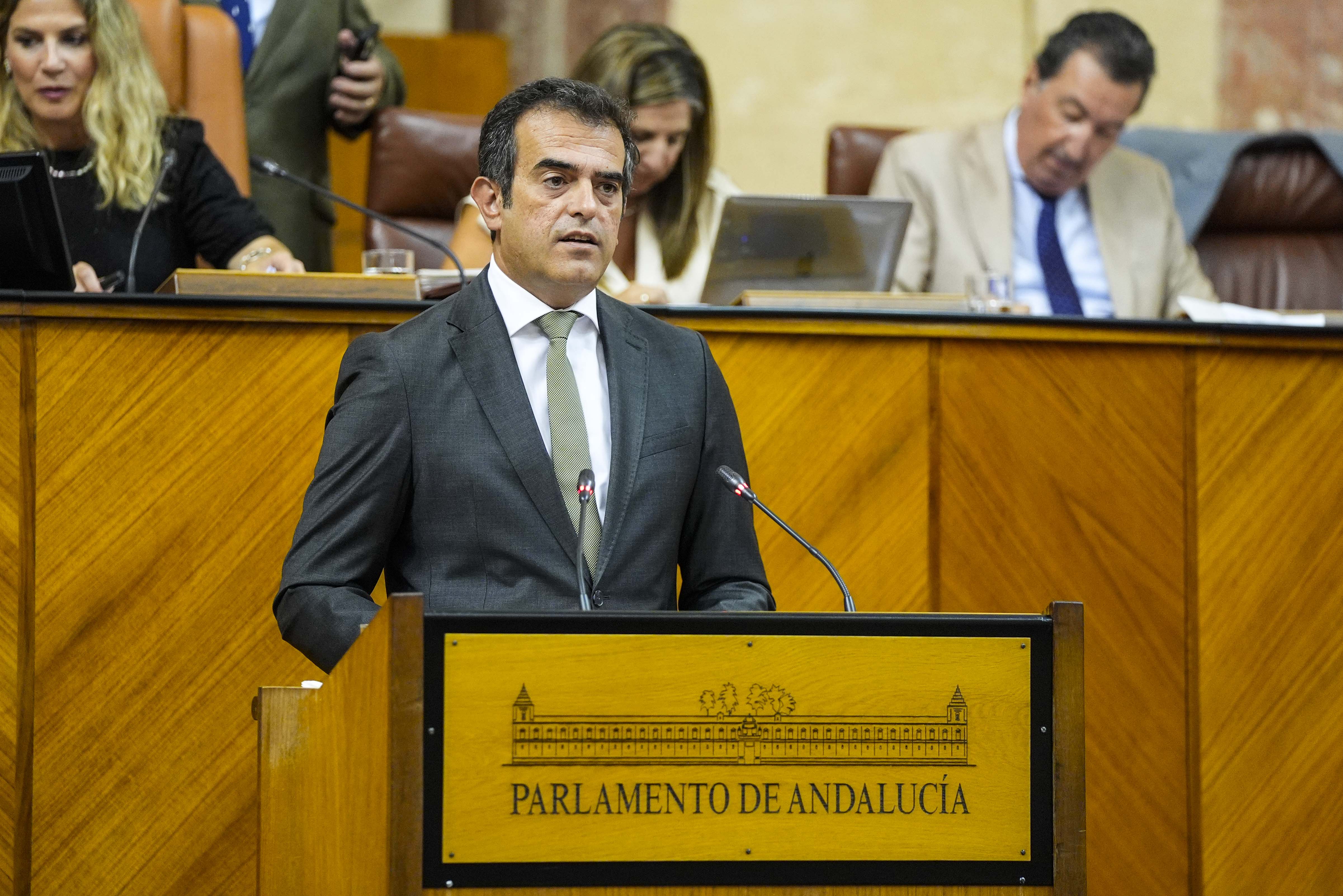 Por el Grupo Vox en Andaluca, el diputado Antonio Sevilla interviene en el debate 

 