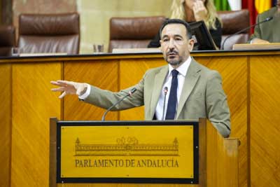 El nuevo diputado socialista, Fernando Carlos Lpez, posiciona a su grupo parlamentario en el debate 