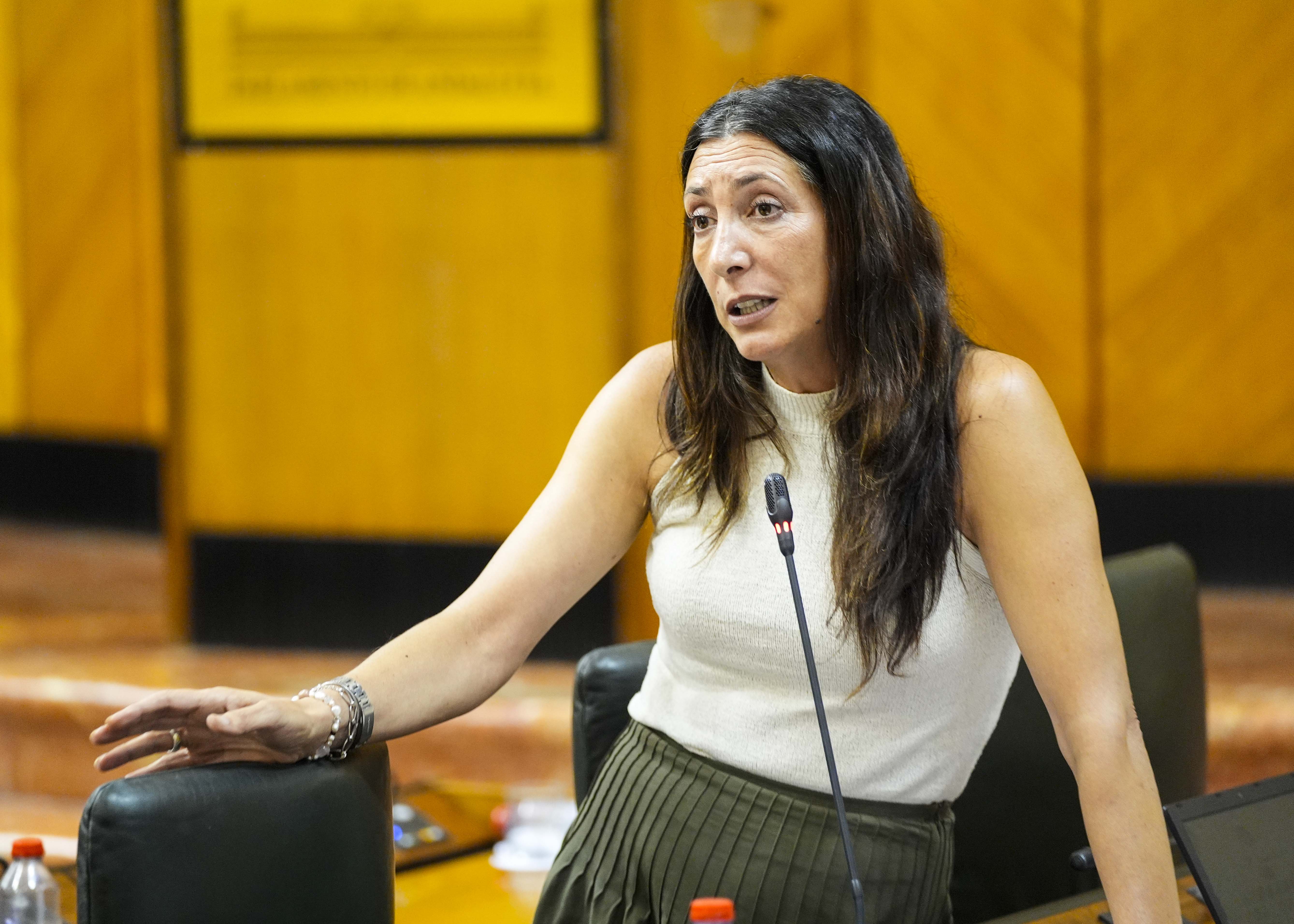 Loles Lpez, consejera de Inclusin Social, Juventud, Familias e Igualdad, le responde 
