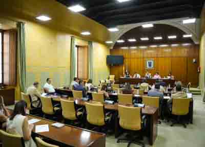  La Comisin de Presidencia, Interior, Dilogo Social y Simplificacin Administrativa con el presidente de la Cmara de Cuentas 