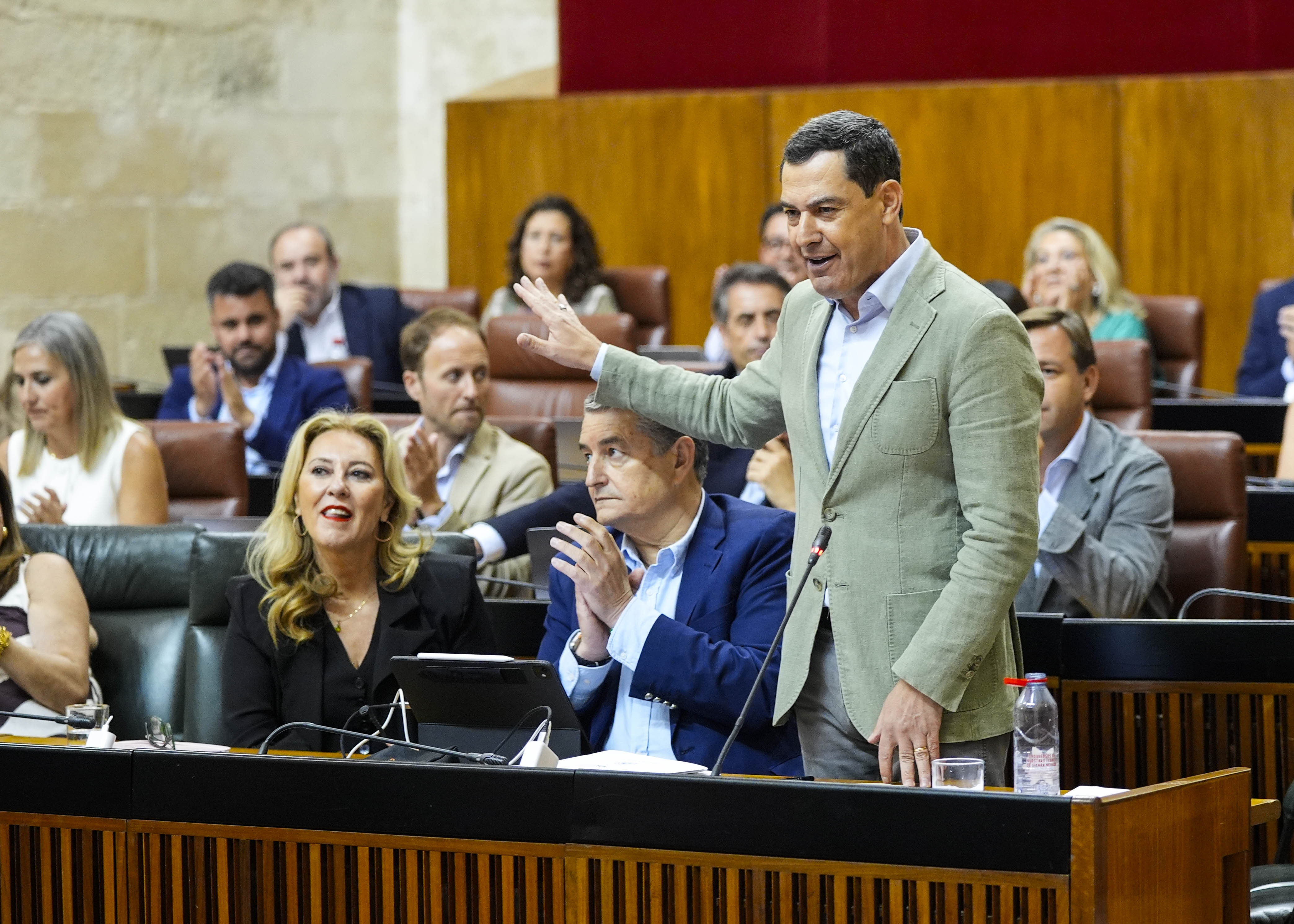 Juan Manuel Moreno, presidente de la Junta de Andaluc�a, durante la sesi�n de hoy 