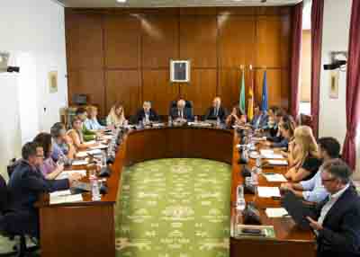 La Diputacin Permanente al inicio de la reunin de hoy viernes 22 de agosto 
