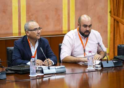 Ignacio Barrero, director tcnico, acompaado de Sergio Lpez, responsable de Produccin Ecolgica han comparecido en representacin de la Coordinadora de Organizaciones de Agricultores y Ganaderos de Andaluca (COAG Andaluca)