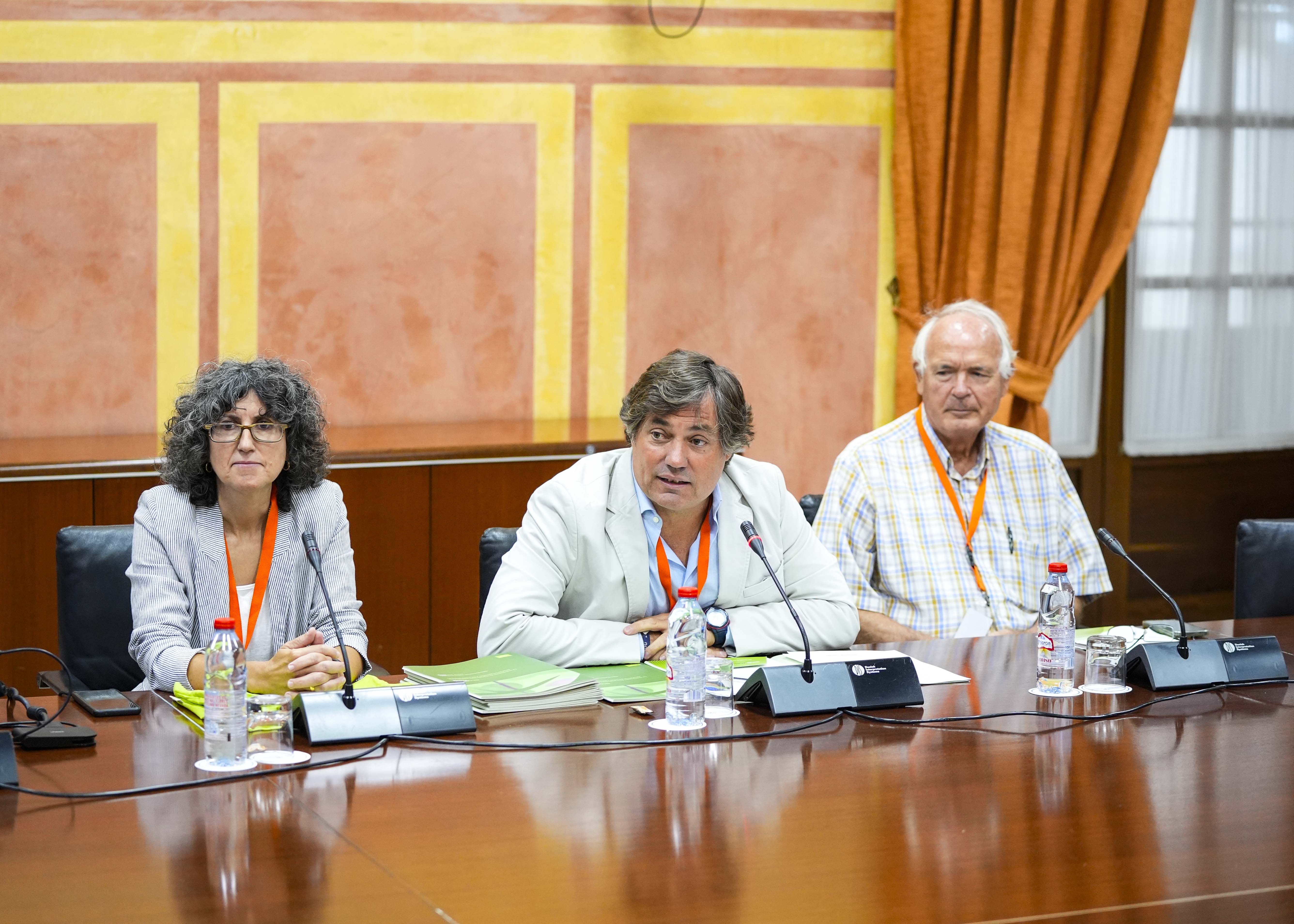   lvaro Barrera, Auxiliadora Vecina y Francisco Casero, de la Asociacin profesional espaola de la produccin ecolgica (Ecovalia)