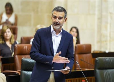 Ramn Fernndez-Pacheco, consejero de Agricultura, Pesca, Agua y Desarrollo Rural, da respuesta a la cuestin 