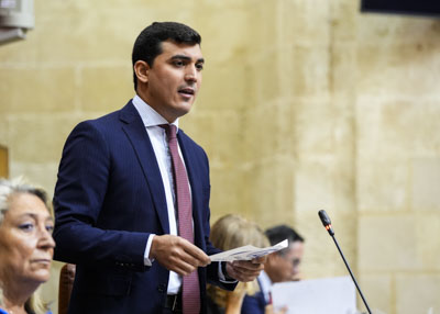 Jos Carlos Garca, del Grupo Popular, pregunta por las polticas de inclusin social en el mbito universitario y por el apoyo al conjunto del estudiantado 