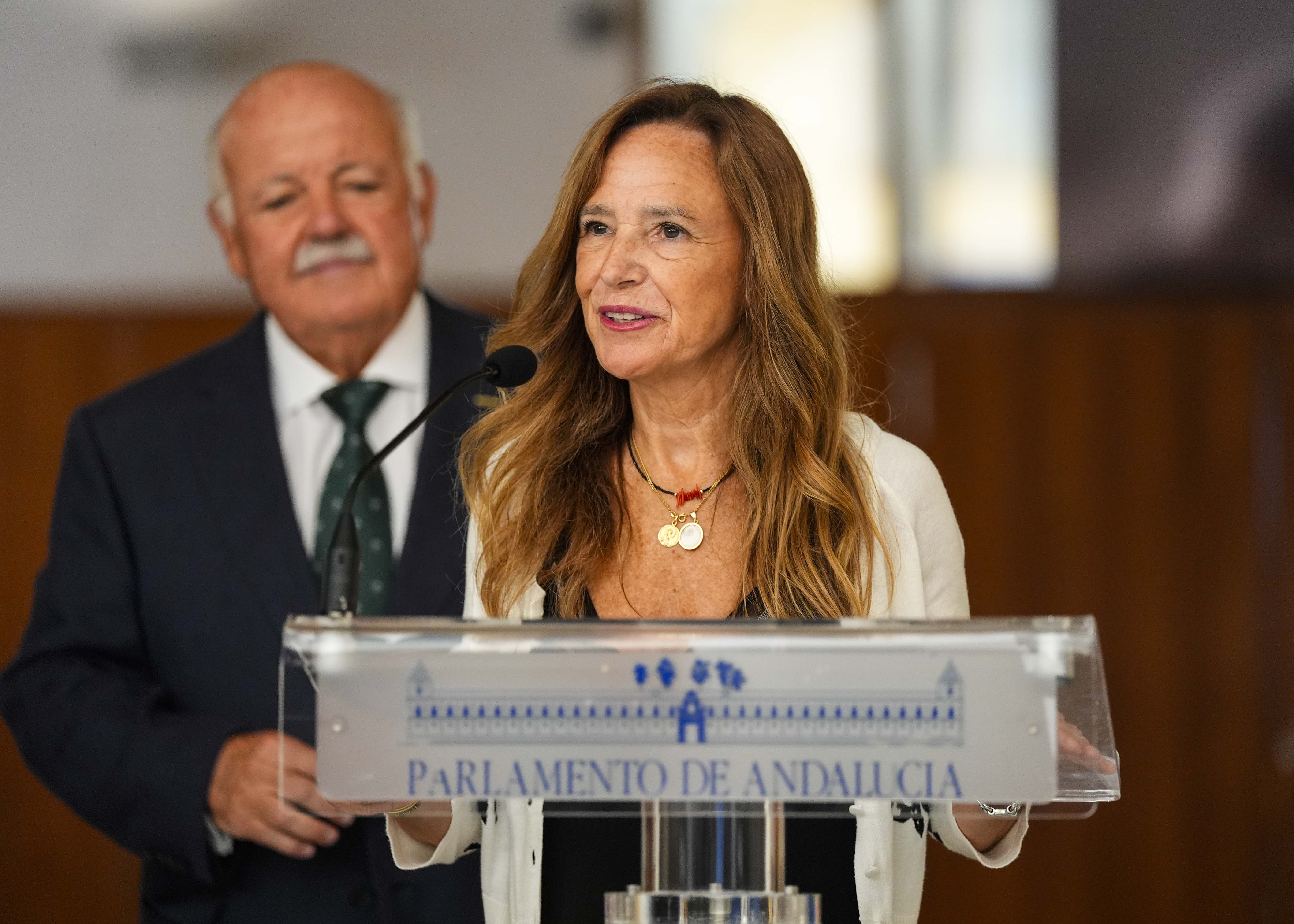 Teresa Jimnez-Becerril, vctima de terrorismo, pronuncia unas palabras en el acto de inauguracin  