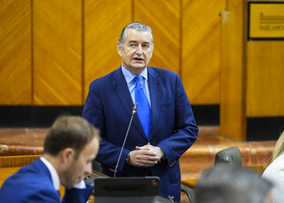 Antonio Sanz, consejero de la Presidencia, Interior, Di�logo Social y Simplificaci�n Administrativa, contesta