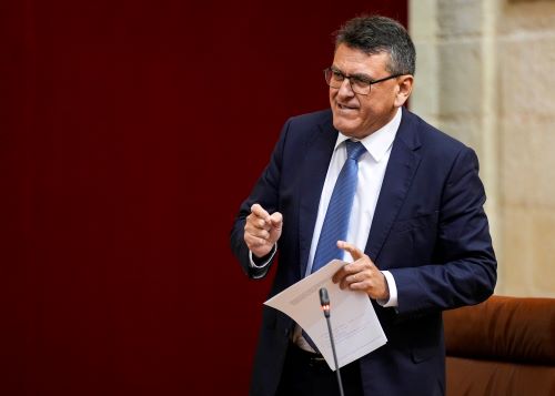 Rafael Segovia, del Grupo Vox, inicia la sesi�n de control al Gobierno con una pregunta relativa a disminuci�n de la superficie agraria en Andaluc�a 