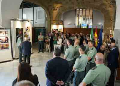  Pblico asistente a la inauguracin de la exposicin Valores de la Guardia Civil: 180 aos cerca de ti 