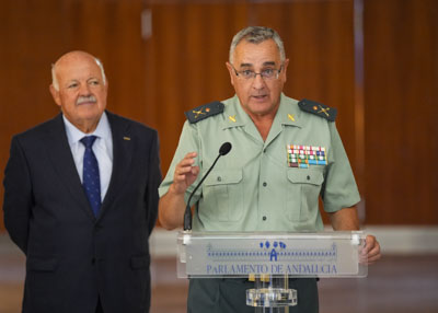 Luis Ortega, general jefe de la IV Zona de la Guardia Civil, pronuncia unas palabras