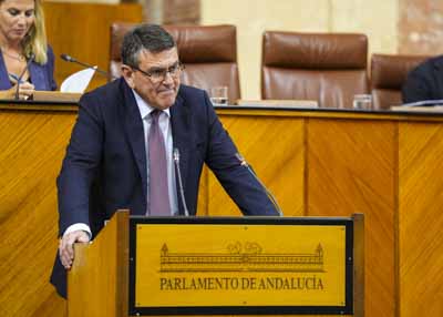 Rafael Segovia posiciona al Grupo Parlamentario Vox en el debate 