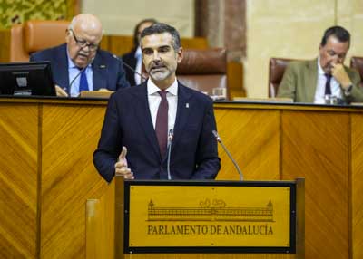 El consejero de Agricultura, Pesca, Agua y Desarrollo Rural, Ramn Fernndez-Pacheco, comparece para informar sobre el posible impacto en Andaluca de la reduccin del 20% del presupuesto de la PAC 