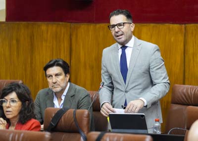  Por el Grupo Socialista, Noel Lpez pregunta sobre los servicios de personal tcnico de integracin social en los centros educativos de Granada 