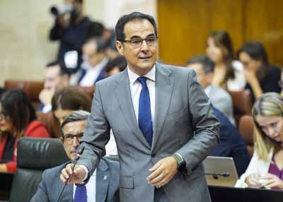  Contesta a la ltima cuestin de la sesin de control el consejero de Justicia, Administracin Local y Funcin Pblica, Jos Antonio Nieto