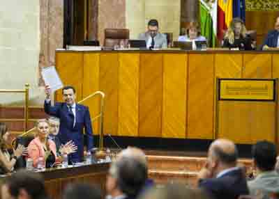 Comienzan las preguntas de los portavoces parlamentarios al presidente de la Junta de Andaluca 
