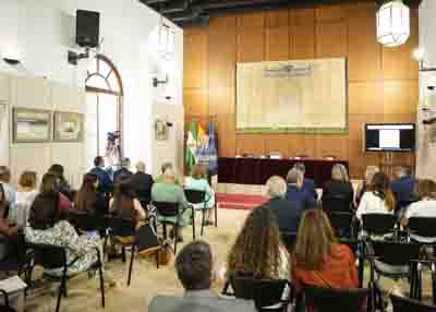  Pblico en la presentacin del informe El estado del trastorno lmite de la personalidad en Andaluca 2025" en la sala Alberto Jimnez-Becerril 