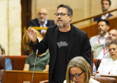 Jos� Ignacio Garc�a, portavoz del G.P. Mixto-Adelante Andaluca, da comienzo a las preguntas con una cuesti�n sobre los derechos de los andaluces 