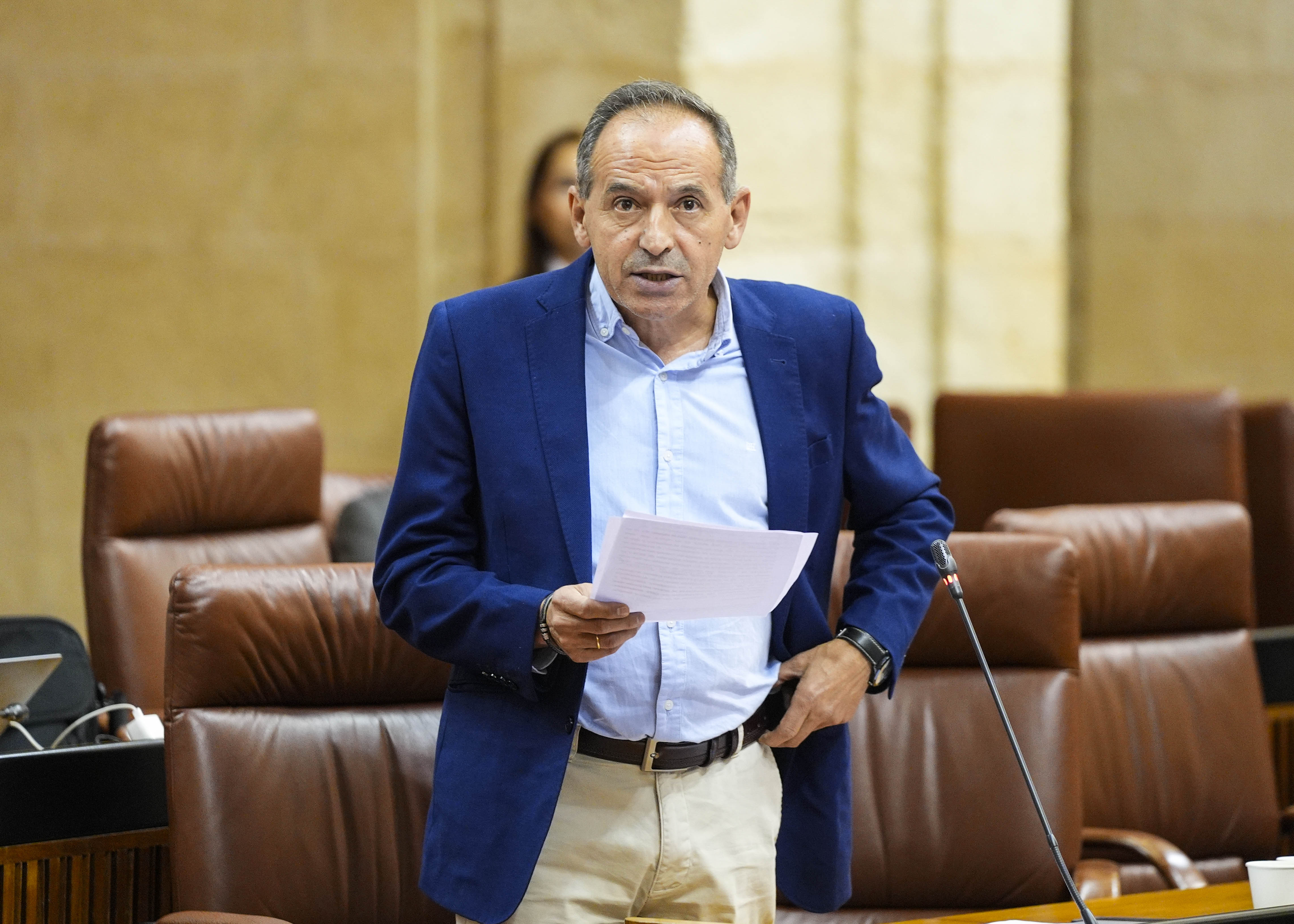 Jacinto Jes�s Viedma, del G.P. Socialista, pregunta sobre los tr�mites pendientes en materia de caza 