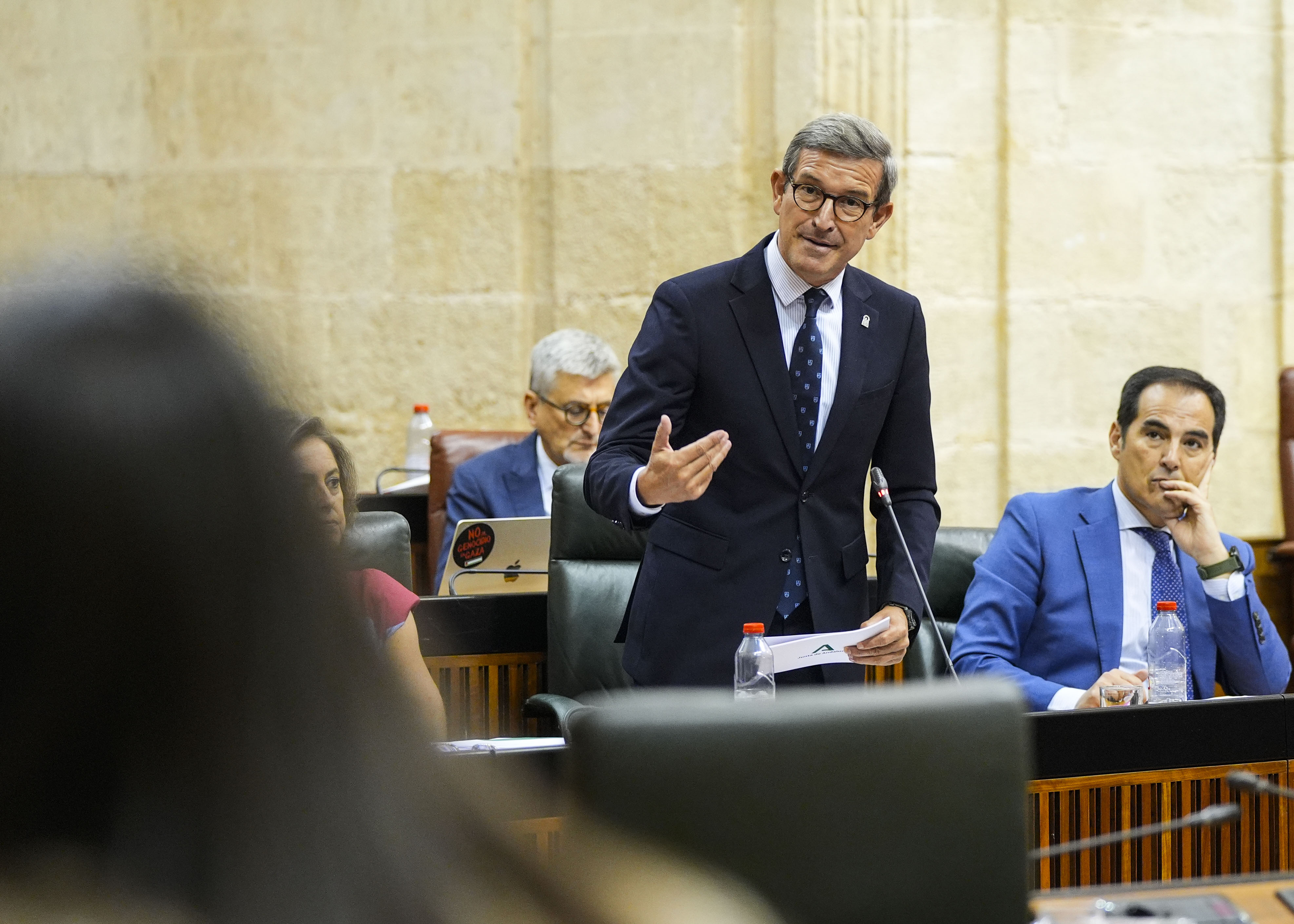 Responde a la cuesti�n de su competencia Jorge Paradela, consejero de Industria, Energ�a y Minas 