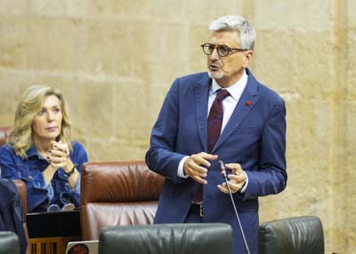  Jos� Aurelio Aguilar, del Grupo Socialista, pregunta al consejero de Turismo sobre la Comic-Con M�laga 2025 