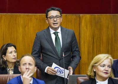 Manuel Guzmn de la Roza, del Grupo Popular, pregunta sobre los asentamientos apcolas 