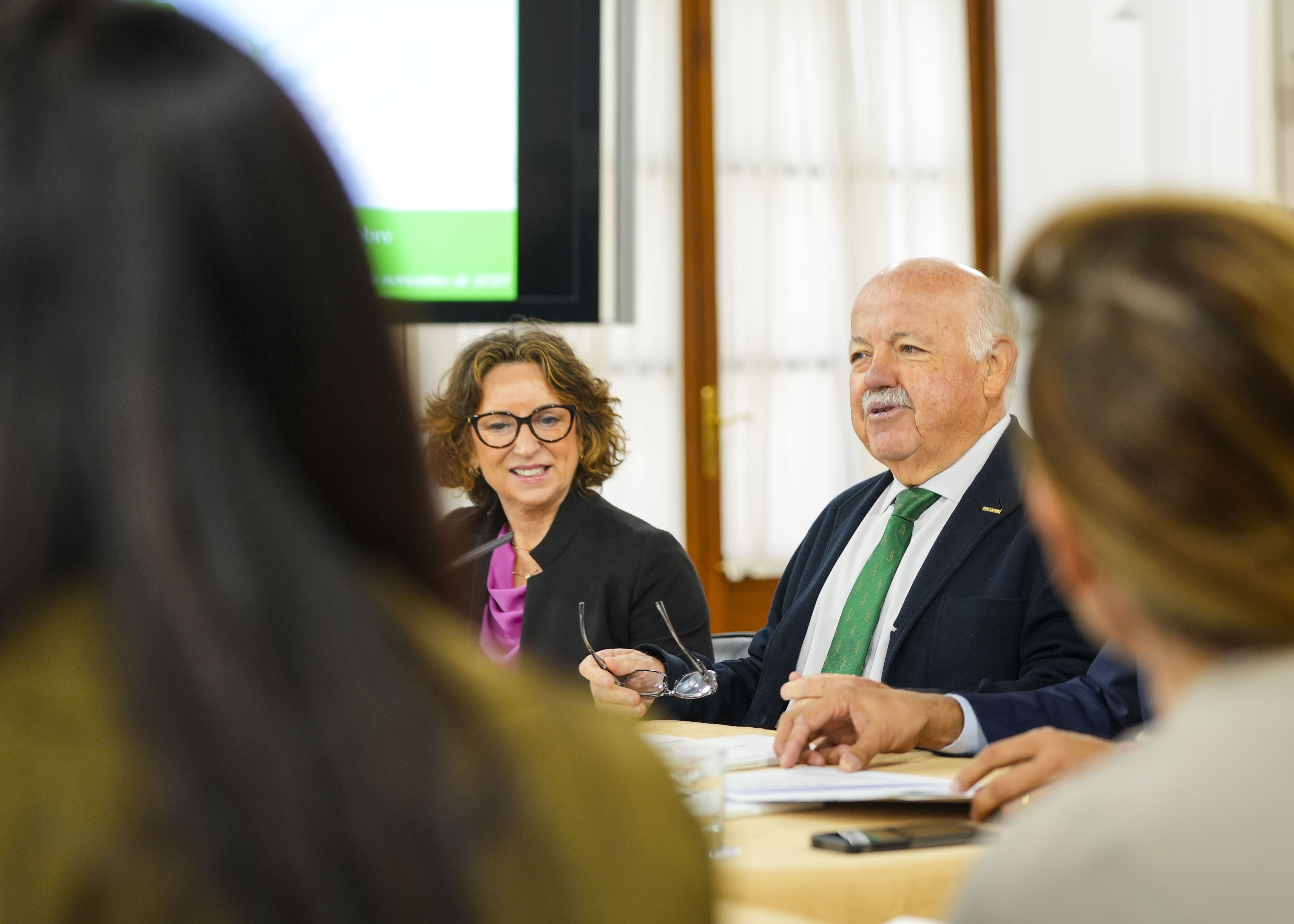 El presidente del Parlamento de Andaluca, Jess Aguirre, inaugura la  presentacin del Libro Blanco sobre la Diabetes en Espaa 