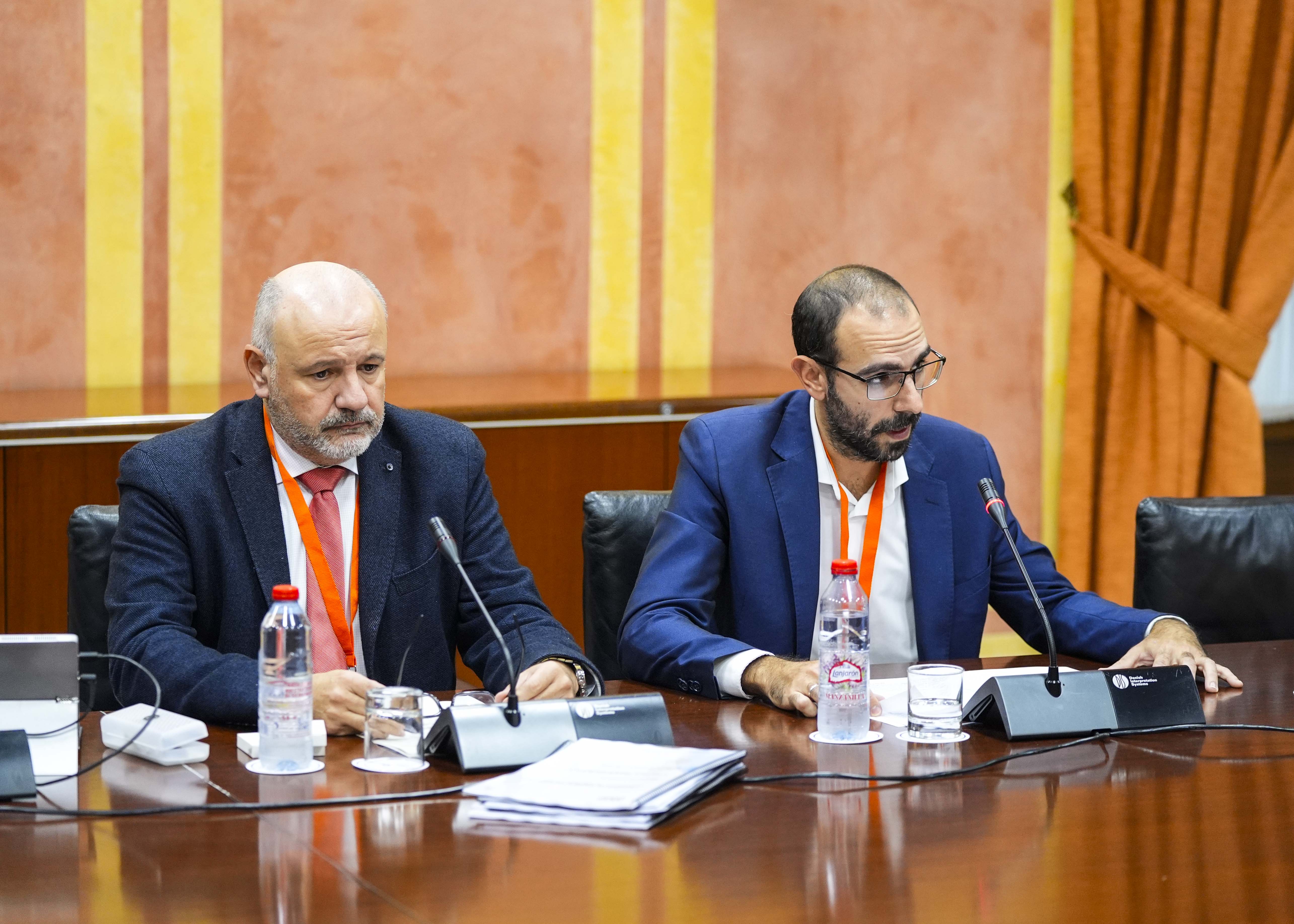 Manuel Bentez de la Rosa y Gabriel Snchez en representacin de FAECTA