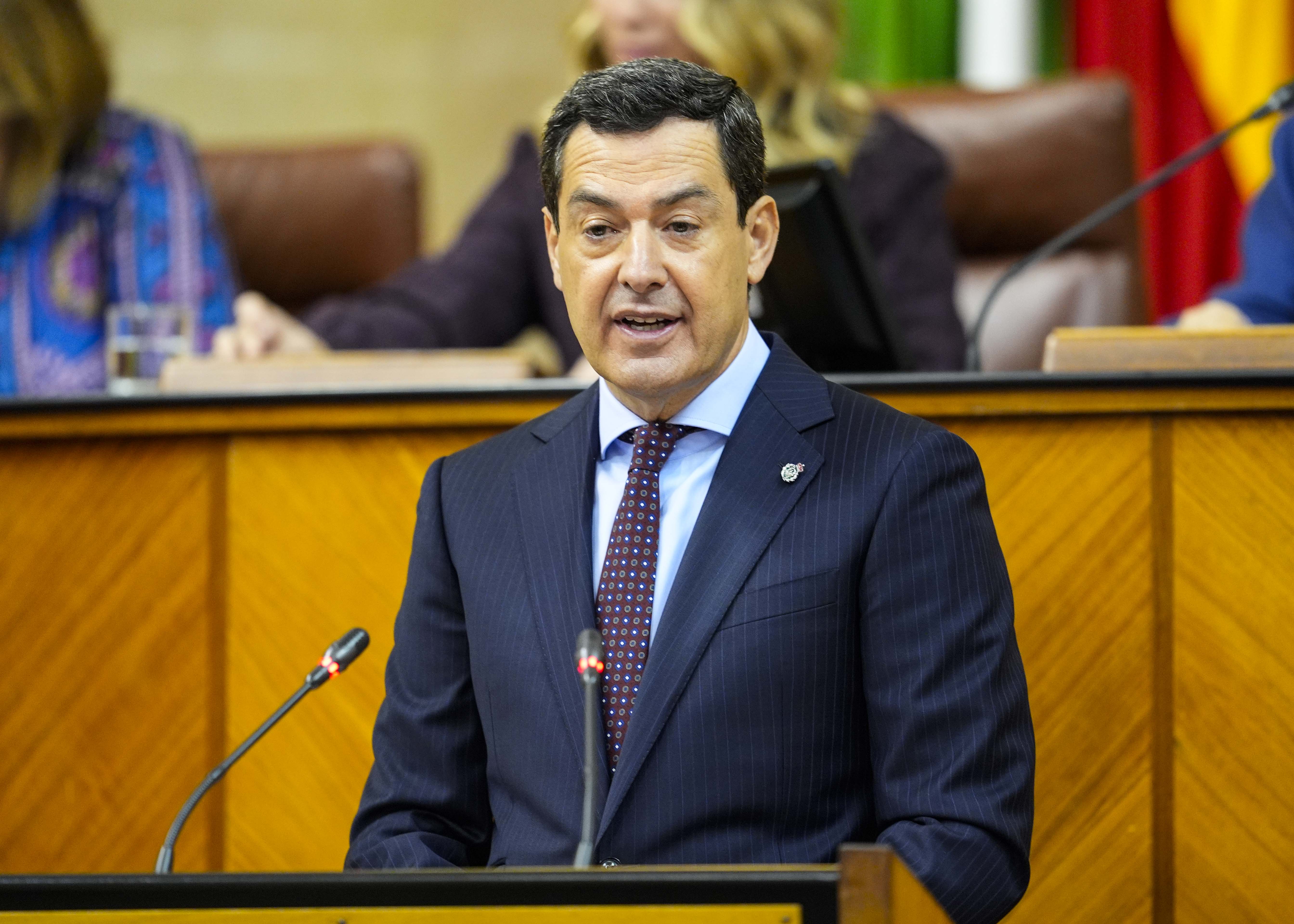 Juan Manuel Moreno, presidente de la Junta de Andaluc�a, en su intervenci�n inicial del debate del estado de la Comunidad Aut�noma de Andaluc�a  