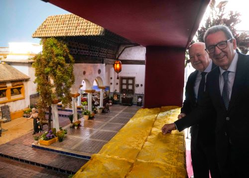 El presidente del Parlamento, Jess Aguirre, junto al presidente de la Fundacin Cajasol, Antonio Pulido