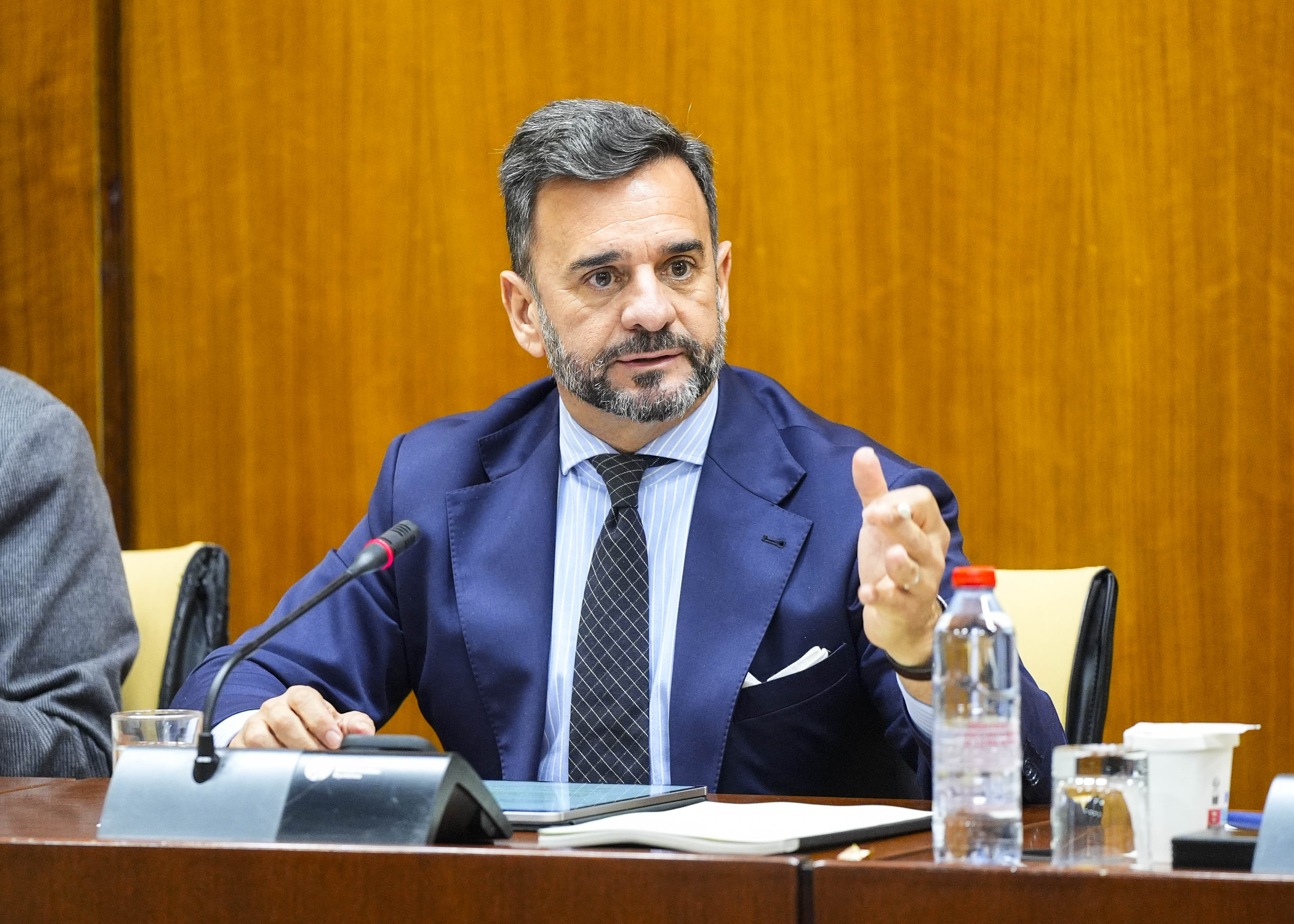  Alejandro Cardenete, presidente de la Cmara de Cuentas de Andaluca, presenta ante la comisin el Informe de Fiscalizacin de las medidas de promocin de la igualdad en las polticas de empleo