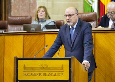 Ricardo Lpez, portavoz adjunto del Grupo Vox, posiciona a su grupo parlamentario en el debate 