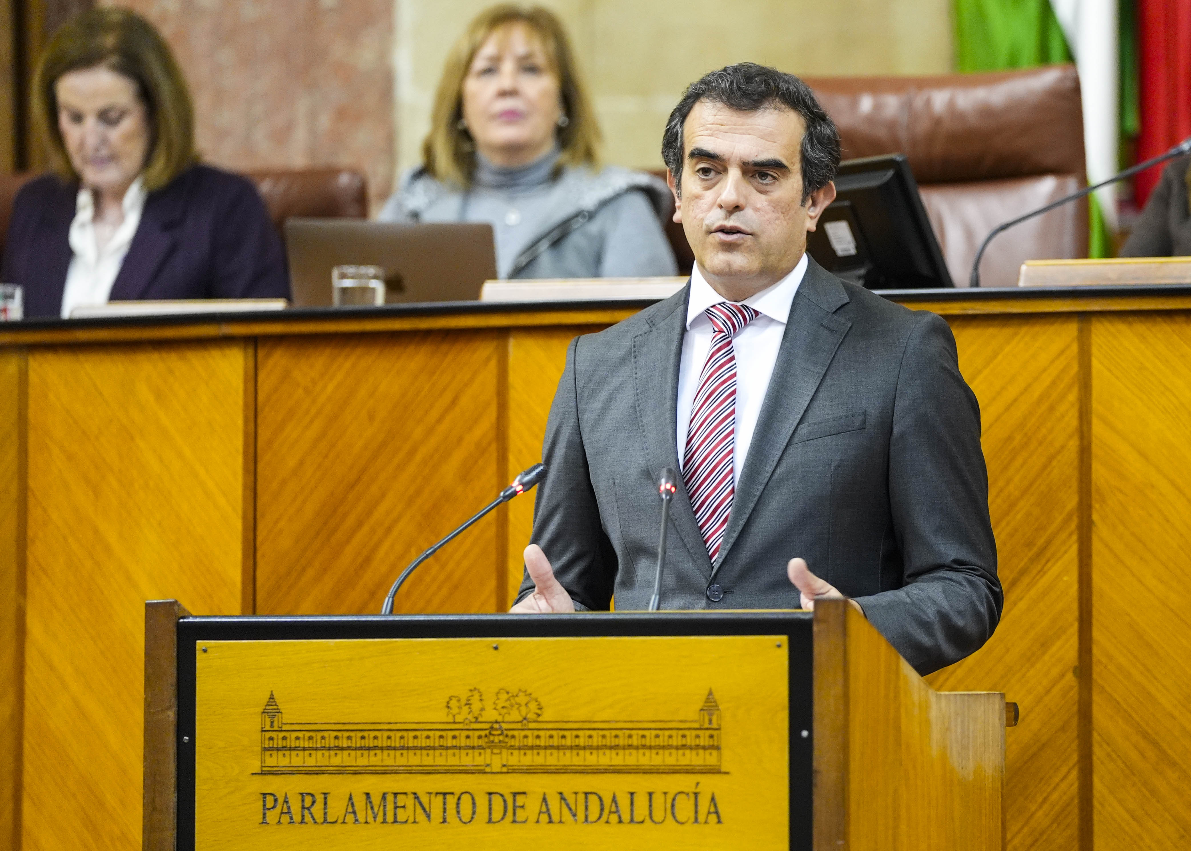 Expresa el parecer respecto del proyecto de ley en nombre del Grupo Vox el diputado Antonio Sevilla 