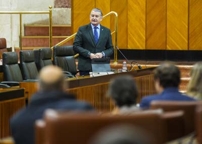 Responde a la cuesti�n de su competencia Antonio Sanz, consejero de Sanidad, Presidencia y Emergencias 