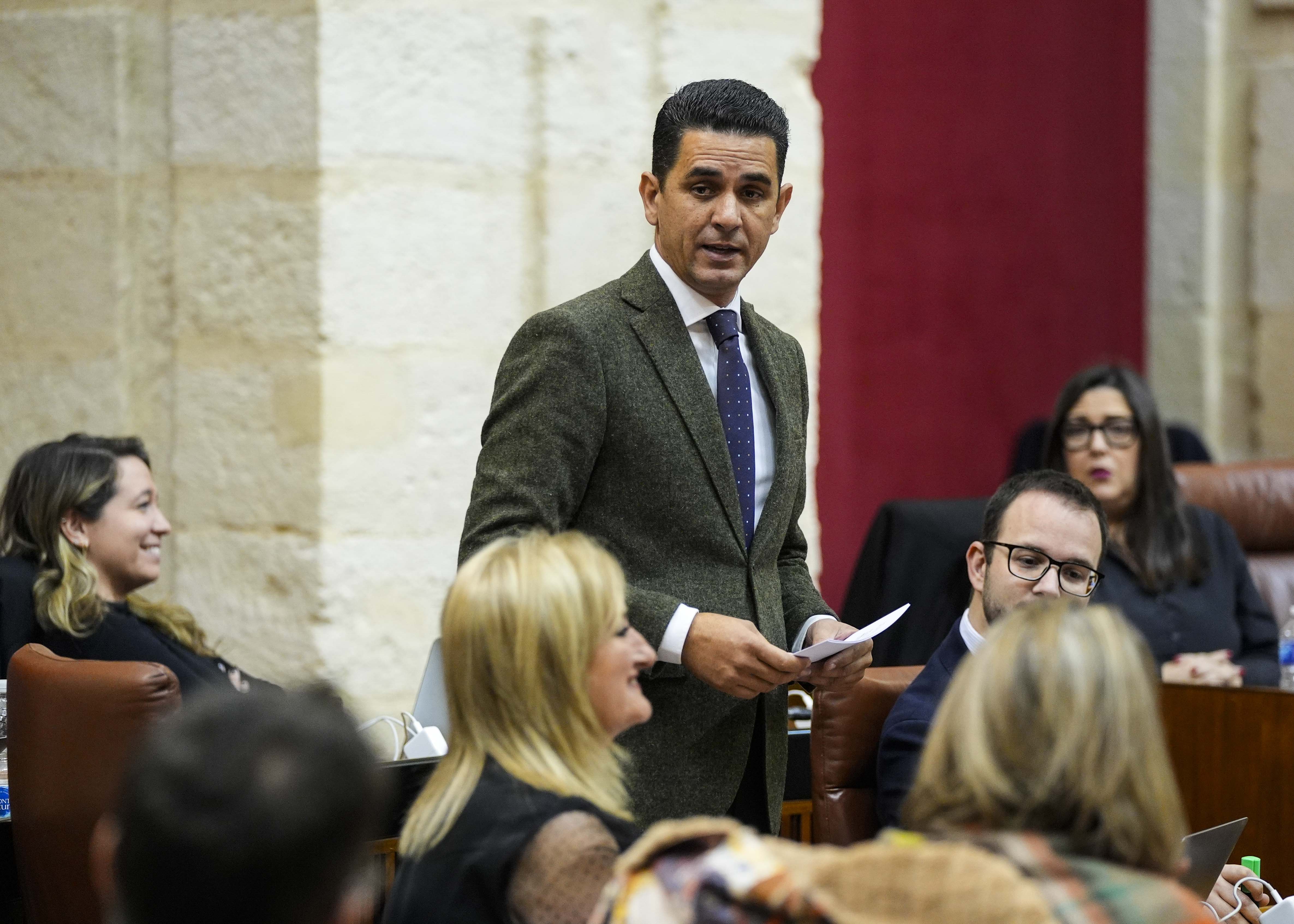 El diputado popular Juan Antonio M�rquez formula una pregunta sobre subvenciones a los municipios andaluces para llevar a cabo actuaciones frente al cambio clim�tico