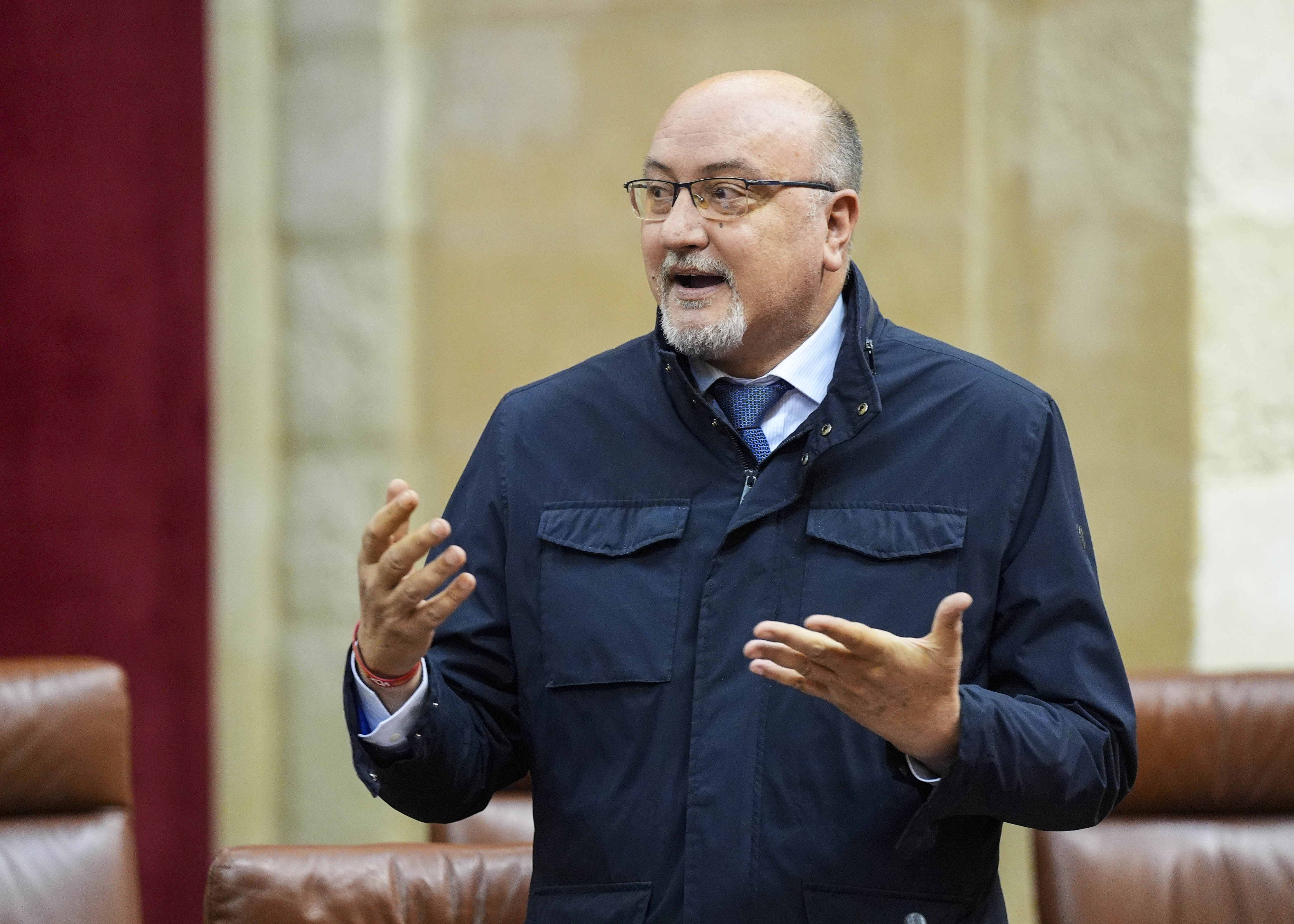  Ricardo L�pez, portavoz adjunto del Grupo Vox, pregunta sobre los efectos perjudiciales de la inmigraci�n ilegal sobre la vivienda  