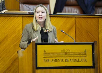 Para posicionar al Grupo Parlamentario Socialista en el debate del proyecto de ley interviene Alicia Murillo 