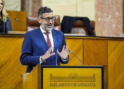 Rafael Joaqu�n Ruiz, del Grupo Popular, posiciona a su grupo en el debate de presupuestos 