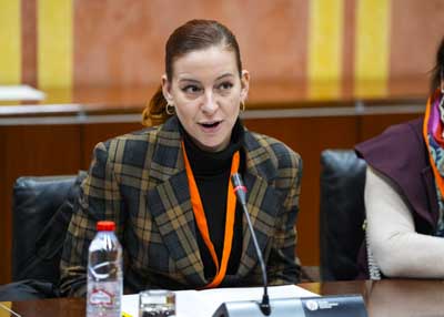    Interviene Noelia M�rquez para exponer la opini�n de COAG Andaluc�a sobre el proyecto de ley 