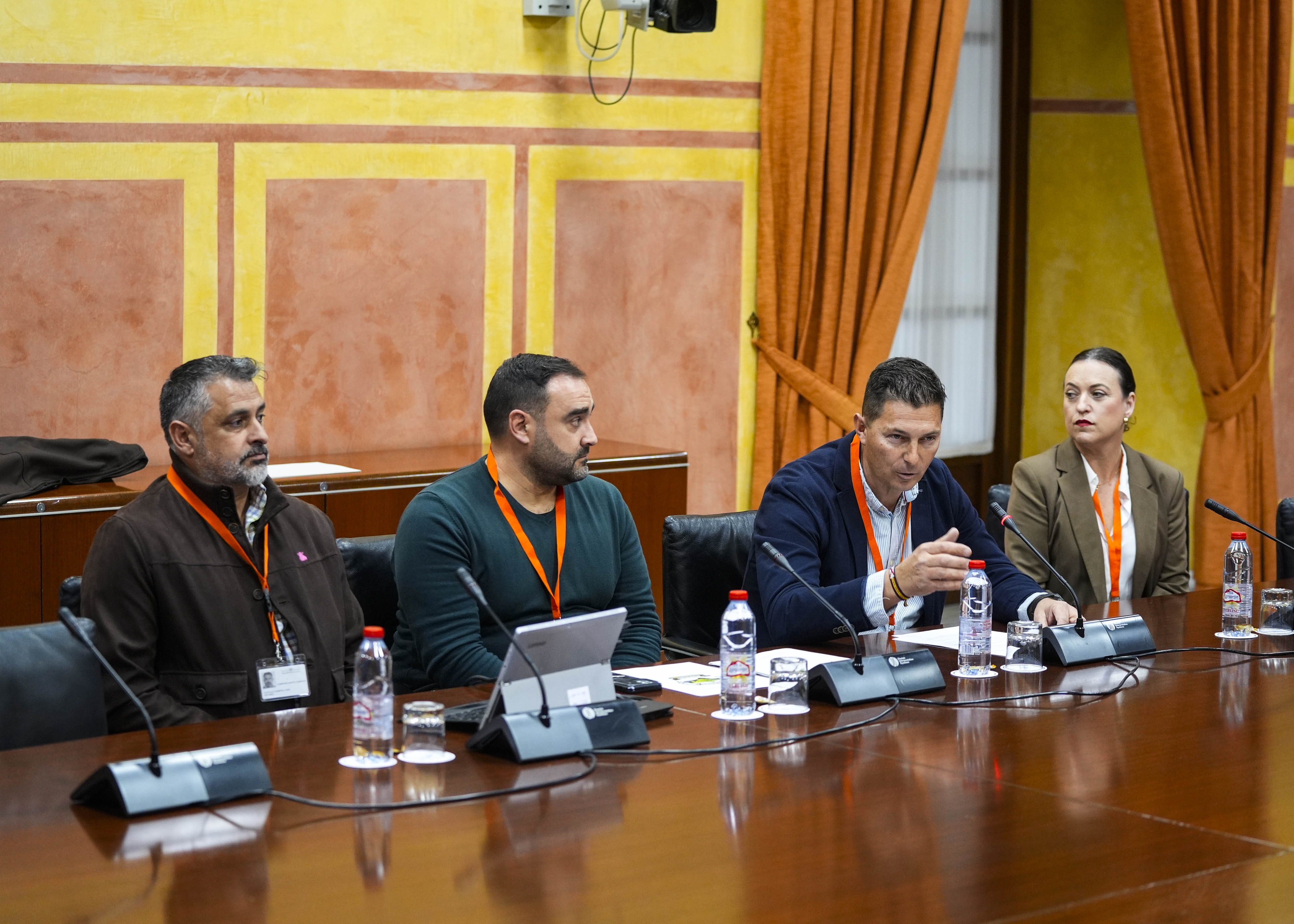  Los representantes de la Asociaci�n Andaluza de Guardas Rurales (APROCAMPO) presentan sus alegaciones al proyecto de Ley de Montes