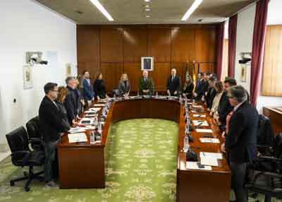  La Diputaci�n Permanente comienza la sesi�n de hoy con un minuto de silencio