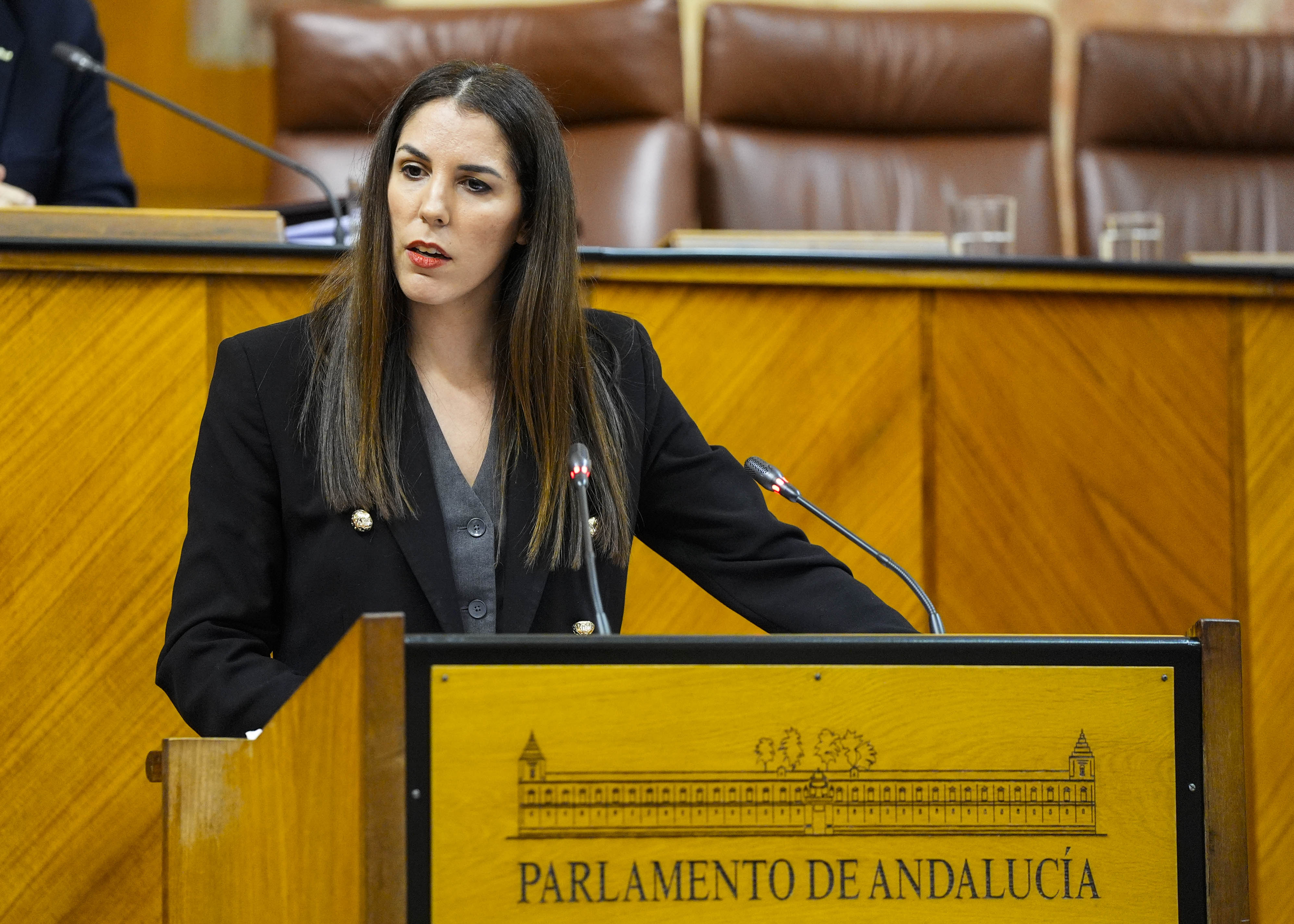  Purificaci�n Fern�ndez, del Grupo parlamentario Vox, defiende una proposici�n no de ley sobre regularizaci�n masiva de inmigrantes ilegales